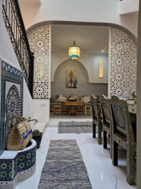 Riad Darnooz